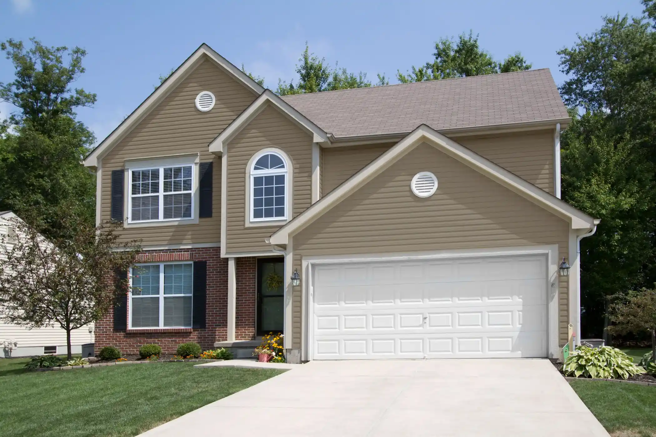 Replacement windows on a suburban home